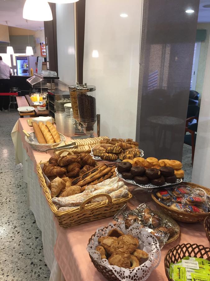 Hotel Proa Astor Lloret de Mar Kültér fotó